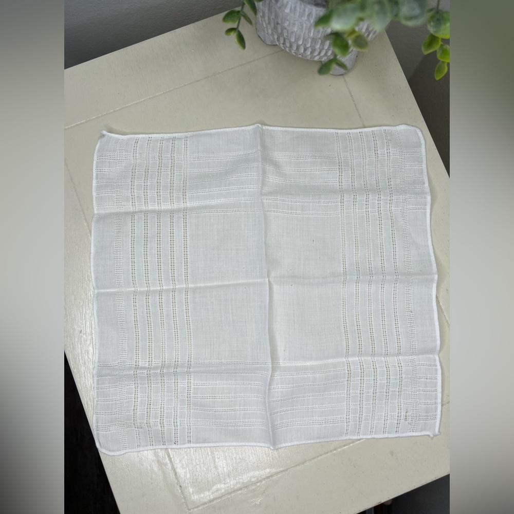Vintage 1940’s Hankie/handkerchief